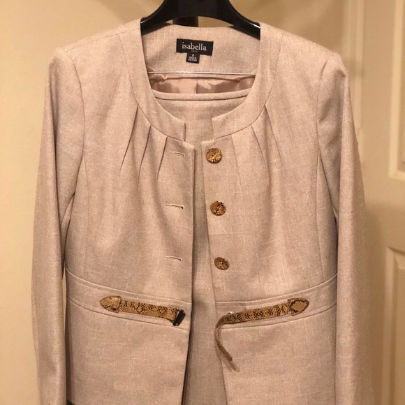 Isabella Suits - Picture 2 of 5